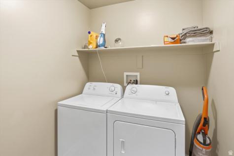 696 N Devonshire Drive Saratoga Springs UT 84045