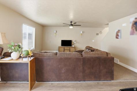 696 N Devonshire Drive Saratoga Springs UT 84045