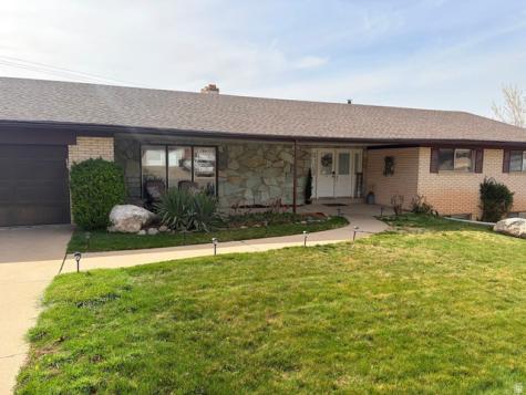2136 S 900 E Bountiful UT 84010