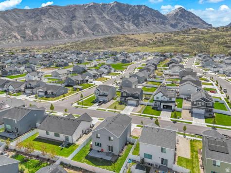 1152 S Red Cliff Drive Santaquin UT 84655