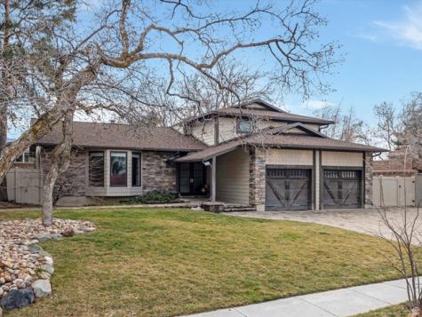 3376 E Magic View Drive S Cottonwood Heights UT 84121
