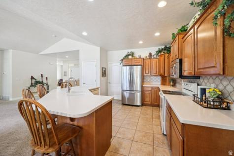 1534 W Homecoming Avenue South Jordan UT 84095