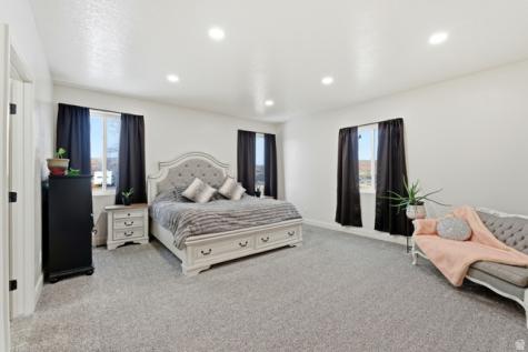 2624 N 1500 E Roosevelt UT 84066