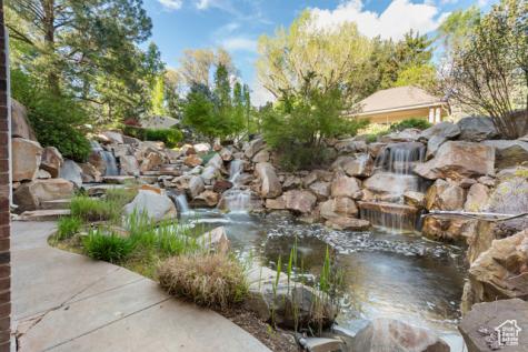 2062 E Walker Lane Holladay UT 84117
