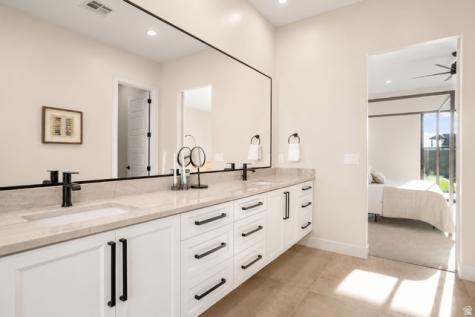 1374 E Pony Trail Washington UT 84780