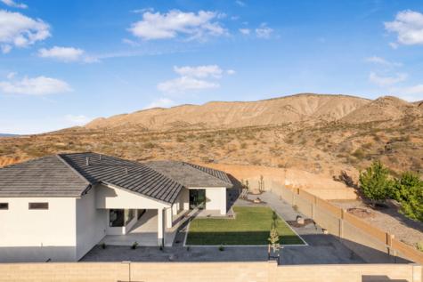 1374 E Pony Trail Washington UT 84780