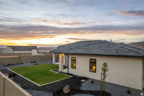 1374 E Pony Trail Washington UT 84780