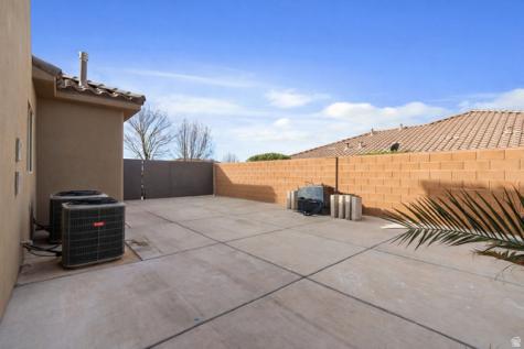 1043 E 3740 S Washington UT 84780