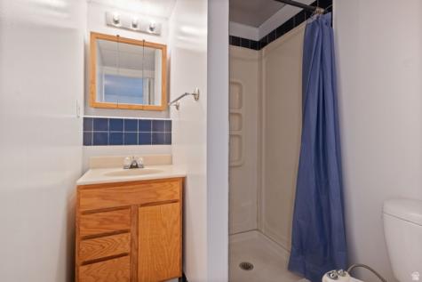 4246 S 6530 W West Valley City UT 84128