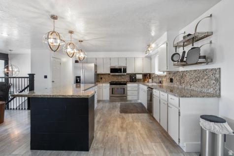 2569 W 5645 S Taylorsville UT 84129