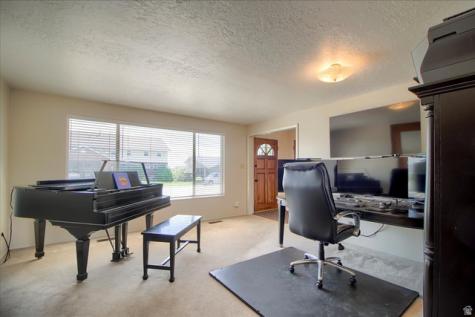 124 W 1700 S Orem UT 84058