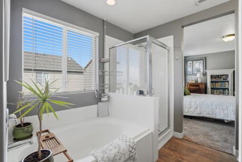 1049 W Stonehaven Drive North Salt Lake UT 84054