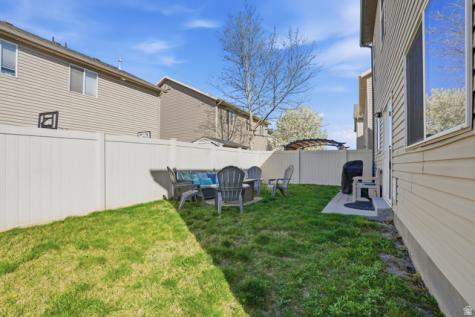 1049 W Stonehaven Drive North Salt Lake UT 84054