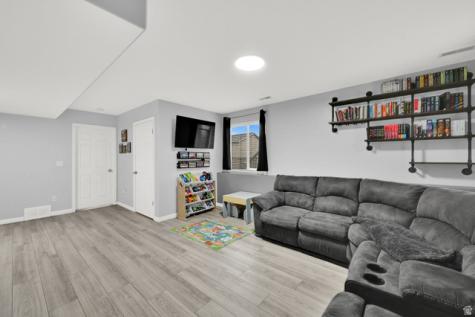 74 S 1660 W West Point UT 84015