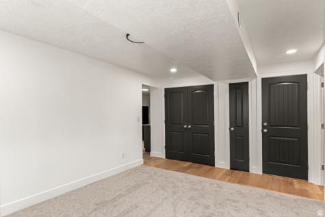 6095 S 2600 W Roy UT 84067