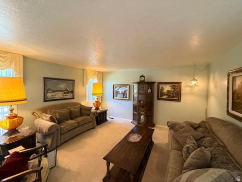 3453 W 5300 S Roy UT 84067