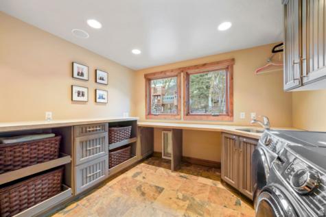 4531 S Mathews Way Salt Lake City UT 84124