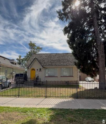 612 E 300 S Salt Lake City UT 84102