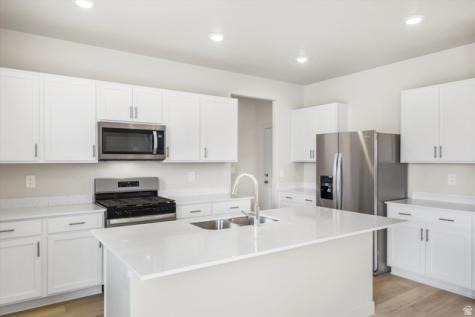 3426 N Hannah Street Eagle Mountain UT 84005