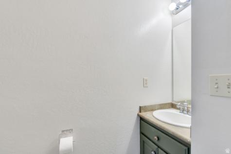 1386 N 70 E American Fork UT 84003