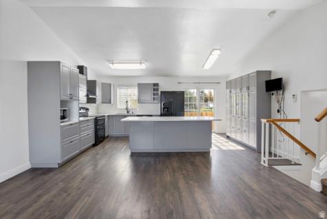 277 W 670 N Tooele UT 84074