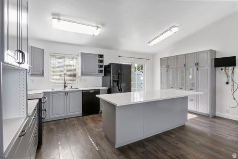 277 W 670 N Tooele UT 84074