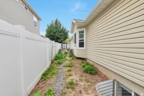 7909 N Weeping Ash Way Eagle Mountain UT 84005