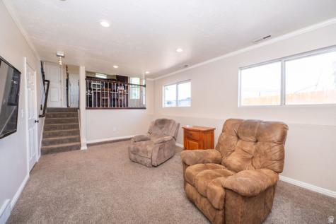 587 E Eastpointe Circle N North Salt Lake UT 84054