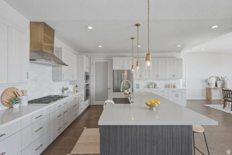 68 E Columbus Court Salt Lake City UT 84103