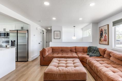 10251 S 535 E Sandy UT 84070
