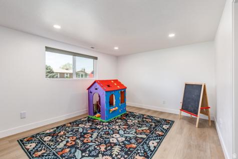 10251 S 535 E Sandy UT 84070