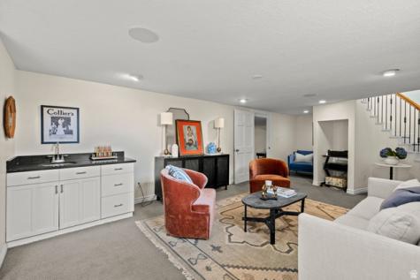 2765 E Blue Spruce Drive Holladay UT 84117