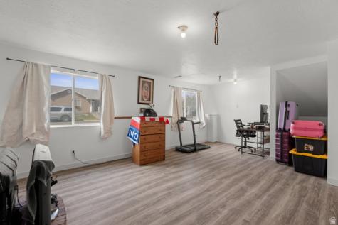 2152 E Weeping Willow Way N Eagle Mountain UT 84005