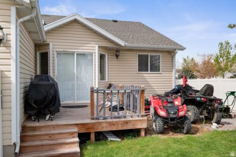 2152 E Weeping Willow Way N Eagle Mountain UT 84005