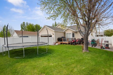2152 E Weeping Willow Way N Eagle Mountain UT 84005