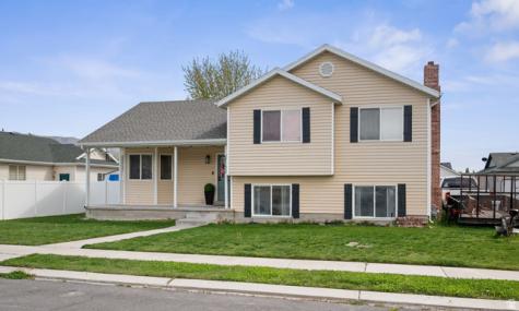 2152 E Weeping Willow Way N Eagle Mountain UT 84005