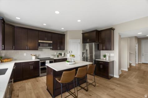 1947 N 2600 W Lehi UT 84043