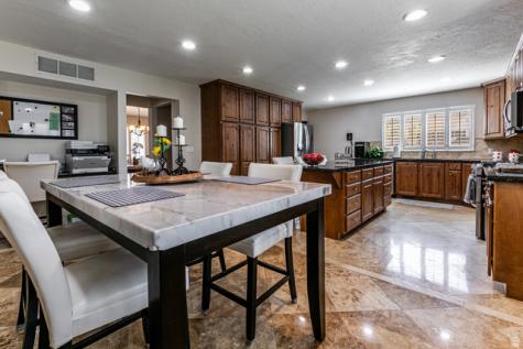 2148 E Pinecrest Lane S Sandy UT 84092