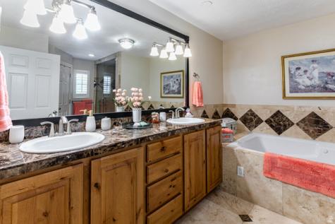 2148 E Pinecrest Lane S Sandy UT 84092