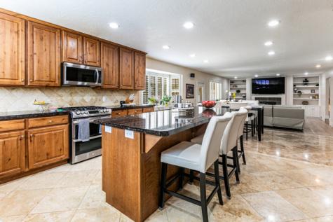 2148 E Pinecrest Lane S Sandy UT 84092