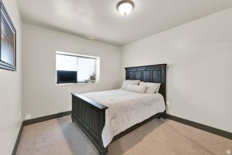 1899 S 3720 W Syracuse UT 84075