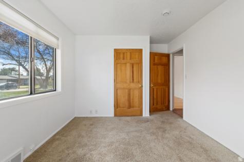 1889 E 4675 S Holladay UT 84117