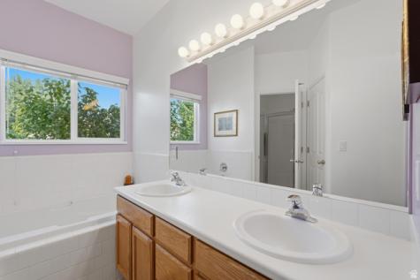 1178 S 70 W Farmington UT 84025