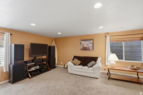 1178 S 70 W Farmington UT 84025