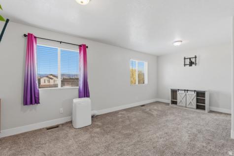 184 S Ranch Road E Grantsville UT 84029