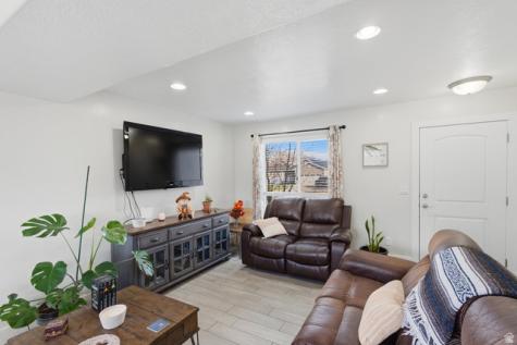 184 S Ranch Road E Grantsville UT 84029
