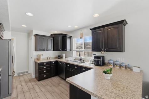 184 S Ranch Road E Grantsville UT 84029