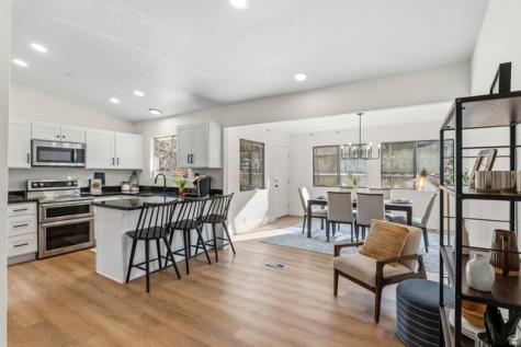 1492 E Sandy Hills Drive Sandy UT 84093