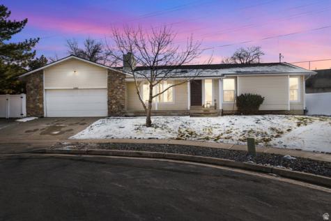 1492 E Sandy Hills Drive Sandy UT 84093