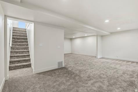 1492 E Sandy Hills Drive Sandy UT 84093